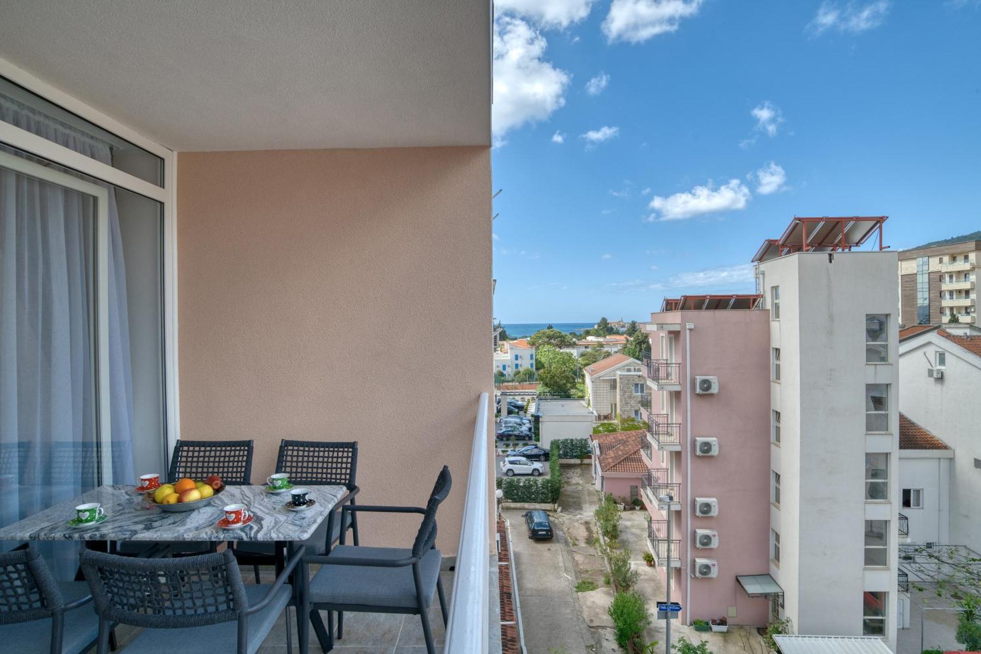Comfort Apartment Near The Beach Будва Экстерьер фото