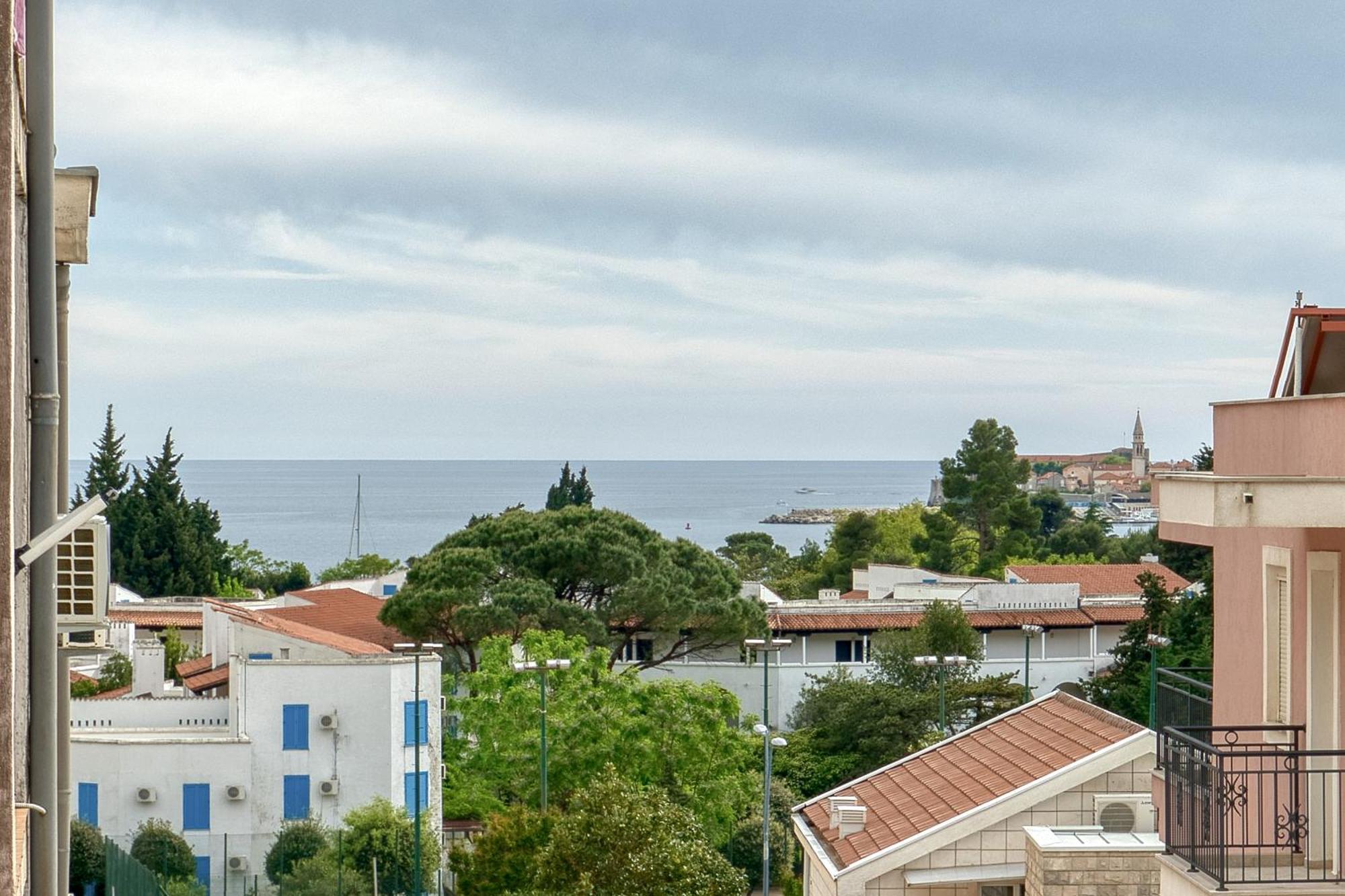 Comfort Apartment Near The Beach Будва Экстерьер фото