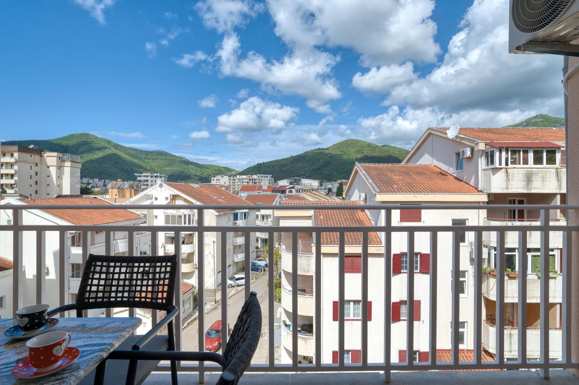 Comfort Apartment Near The Beach Будва Экстерьер фото